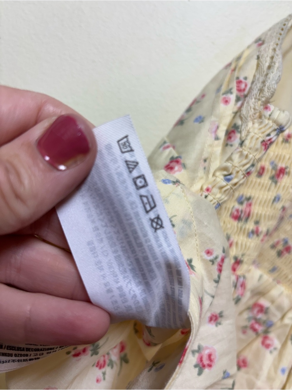 Hollister V Neck Pastel Yellow Babydoll Floral Cotton Tank w Lace Medium NWT - Picture 12 of 12